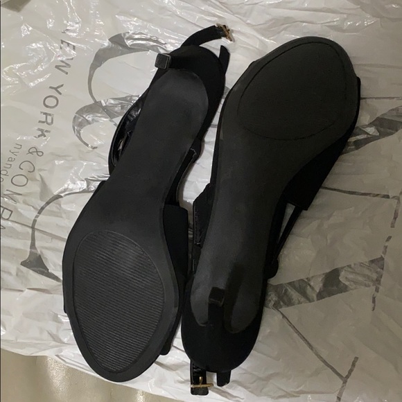 New York and company heels - Picture 2 of 3